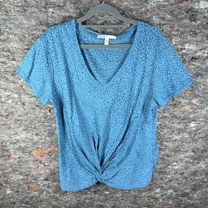 Seven7 Shirt Womens Medium Blue‎ Knot Front Twist Hem Dotted Print Casual Top